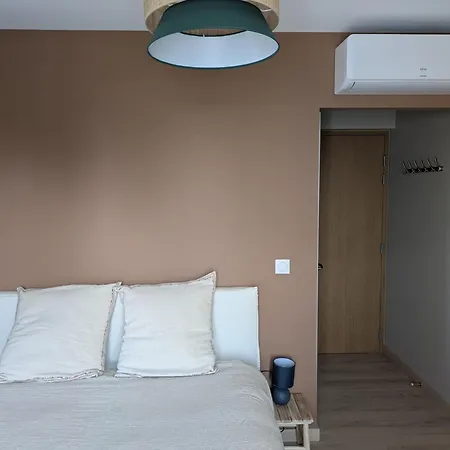La Du Petit Port - & Appartement