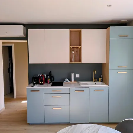 La Du Petit Port - & Appartement