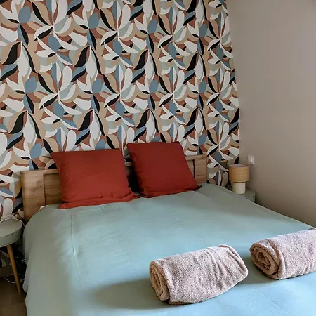 La Du Petit Port - & Appartement Aix-les-Bains